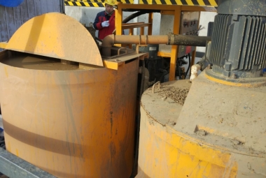 旋噴灌漿機成套設(shè)備